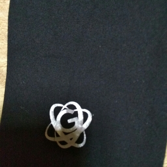 Gevity Scrunch Leggings - Picture 3 of 4